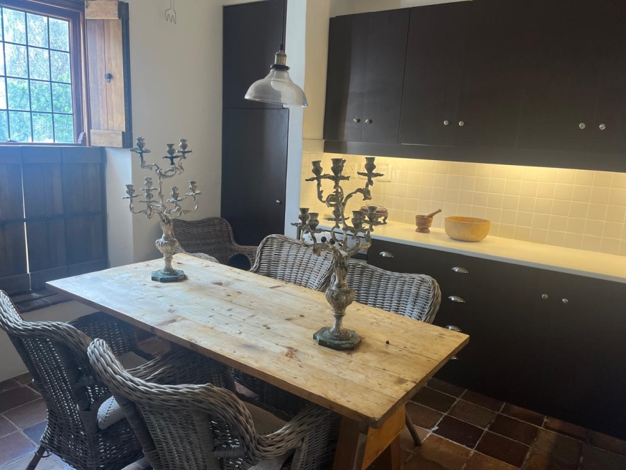 To Let 3 Bedroom Property for Rent in Wynberg Upper Western Cape